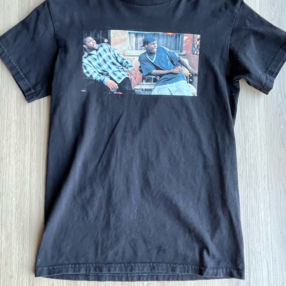 ICE CUBE CHRIS TUCKER FRIDAY FUNNY DEBO SMOKEY MOVIE FLIM MENS T-shirt